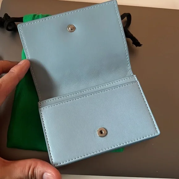Brand new Bottega veneta wallet in sky blue. Discount if both purchased. - Picture 4 of 10